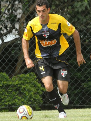 Rhodolfo durante treino do São Paulo (Foto: João Neto / VIPCOMM)