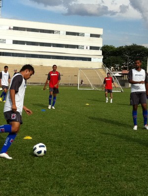 Paraná Clube treina na Vila (Foto: Fernando Freire / RPC TV)