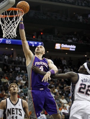 Marcin Gortat, do Phoenix Suns (Foto: AP)