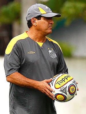 Muricy Ramalho no treino do Santos (Foto: Ricardo Saibun / Site Oficial do Santos)