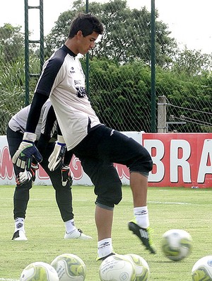 renan ribeiro atlético-mg treino (Foto: Lucas Catta Prêta / Globoesporte.com)