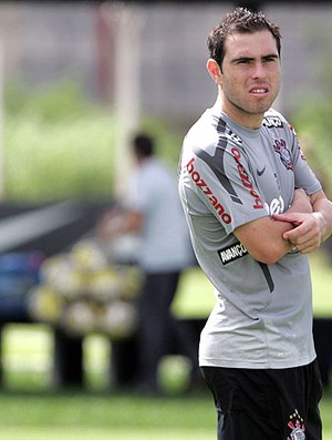 Bruno Cesar no treino do Corinthians (Foto: Ag. Estado)