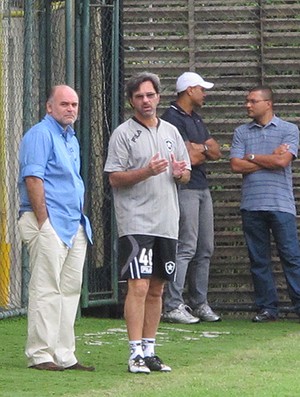 Maurício Assumpção e Caio Júnior Botafogo (Foto: Gustavo Rotstein / Globoesporte.com)