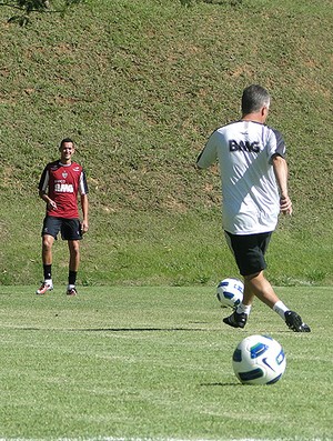 dorival junior rever atlético-mg treino (Foto: Lucas Catta Prêta / Globoesporte.com)