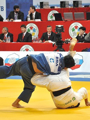 Judocas brasileiros lutam no Gran Slam de Moscou (Foto: Divulgação / CBJ)