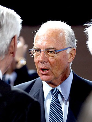 Franz Beckenbauer durante o congresso da Fifa (Foto: Getty Images)