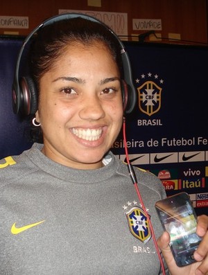 Maurine, Seleção Brasileira feminina (Foto: Clícia Oliveira / Globoesporte)