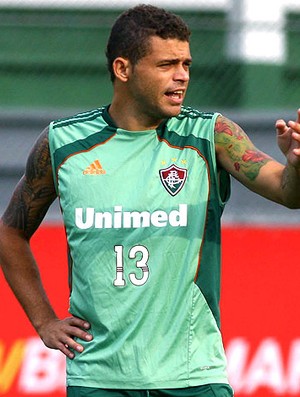 Edinho no treino do Fluminense (Foto: Agência Photocâmera)