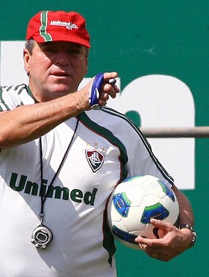 Abel Braga no treino do Fluminense (Foto: Agência Photocâmera)