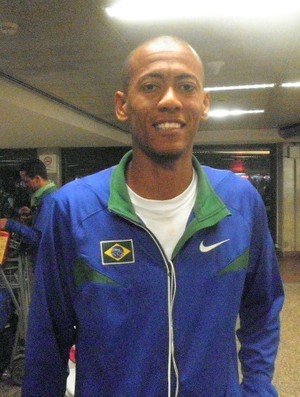 atletismo Bruno Tenorio desembarque Mundial (Foto: João Gabriel Rodrigues /GLOBOESPORTE.COM)