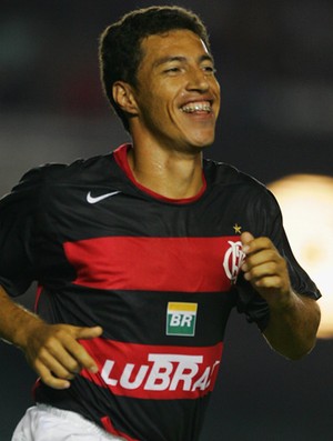 Dimba comemora gol do Flamengo (Foto: Agência O Globo)