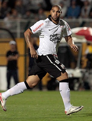 Adriano Corinthians x Atlético-GO (Foto: Miguel Schincariol / Globoesporte.com)