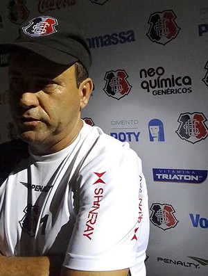 Zé Teodoro técnico Santa Cruz (Foto: Globoesporte.com)