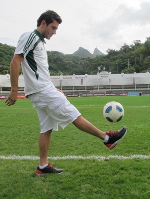 Marquinho especial Fluminense (Foto: Edgard Maciel de Sá / GLOBOESPORTE.COM)