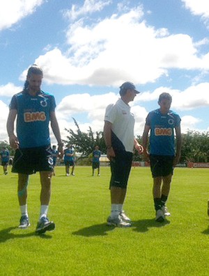 Leandro Guerreiro no treino do Cruzeiro (Foto: Fernando Martins / Globoesporte.com)