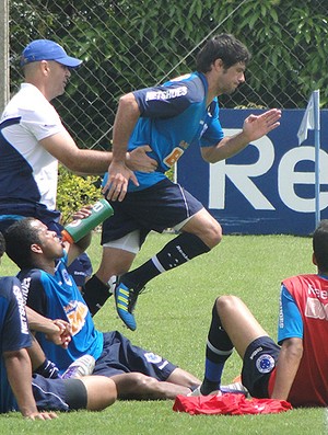 Fabrício, volante do Cruzeiro (Foto: Fernando Martins / Globoesporte.com)