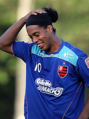 Ronaldinho treino Flamengo (Foto: Alexandre Cassiano / Agência O Globo)