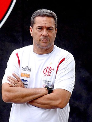 Luxemburgo no treino do Flamengo (Foto: Alexandre Cassiano / Agência O Globo)