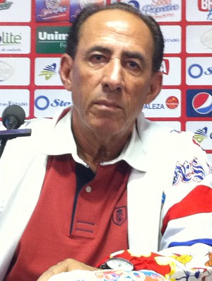 Nedo Xavier, técnico do Fortaleza, em coletiva de imprensa (Foto: Diego Morais/Globoesporte.com)