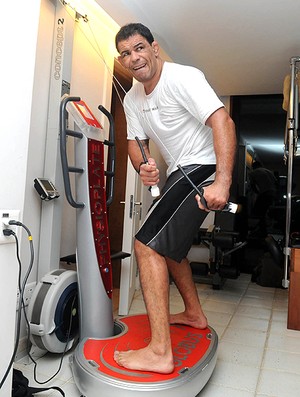 ufc minotauro fisioterapia (Foto: André Durão / Globoesporte.com)