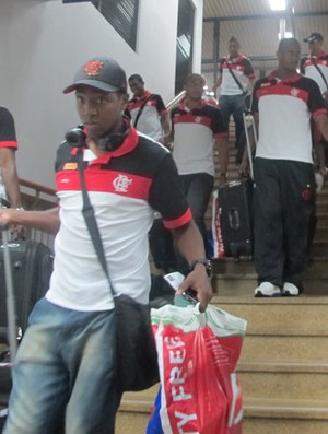 Jogadores do Flamengo no aeroporto (Foto: Richard Souza/Globoesporte.com)