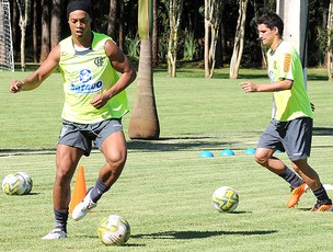 Thiago Neves Ronaldinho Flamengo Londrina