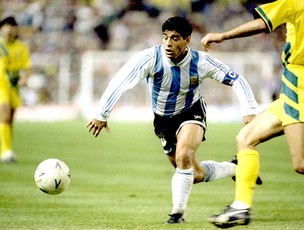 Maradona na partida da Argentina contra a Australia (Foto: Getty Images)