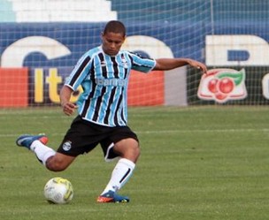 Gerson é zagueiro do Grêmio (Foto: Itamar Aguiar/Trato.TXT Divulgação)