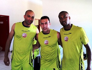 Ronaldo Conceição, Jefferson e Doriélton (Foto: Agência Náutico)