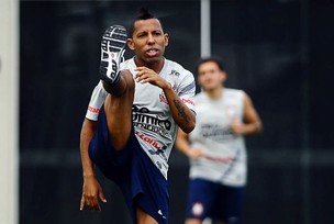 Vitor Junior, do Corinthians (Foto: Marcos Ribolli / globoesporte.com)