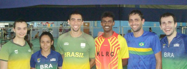 Atletas badminton na Malásia Paiola (Foto: Divulgação)