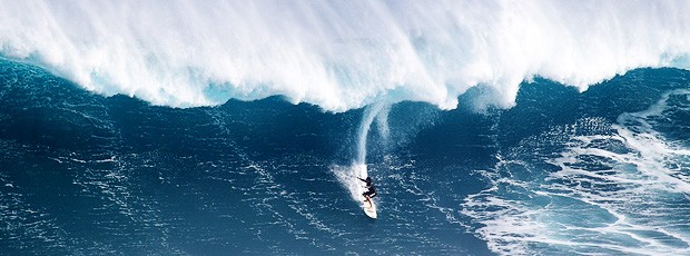 Surfe de ondas grandes Carlos Burle Jaws (Foto: Divulgação)