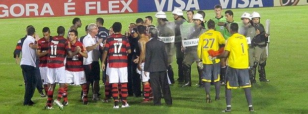 Confusão Ceará x Flamengo (Foto: Richard Souza / Globoesporte.com)