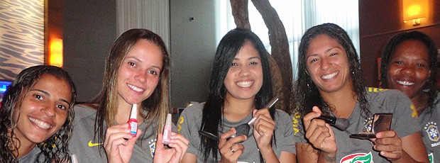 cristiane meninas brasil futebol feminino  (Foto: Clícia Regina de Abreu / Globoesporte.com)