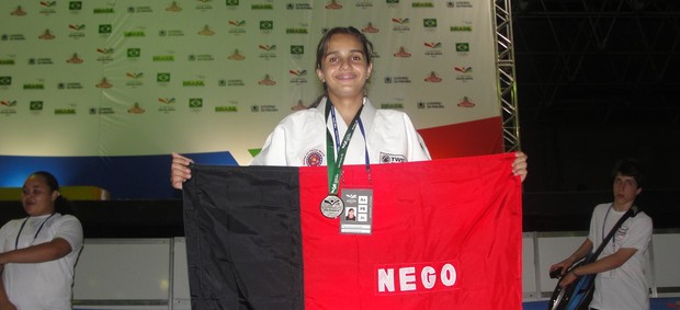 Judoca paraibana Rute Santos de Macedo, do Colégio da Polícia Militar, conquistou medalha prata na categoria meio-médio (Foto: Divulgação)