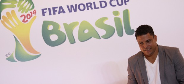 Ronaldo brasil copa 2014 (Foto: Mowa Press)