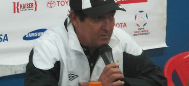 Muricy, técnico do Santos (Foto: Marcelo Hazan / globoesporte.com)