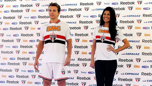 apresentação do novo uniforme do São Paulo (Foto: Julyana Travaglia / GLOBOESPORTE.COM)