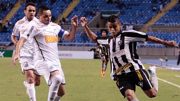 Peixe luta, mas é derrotado pelo Botafogo no Engenhão
