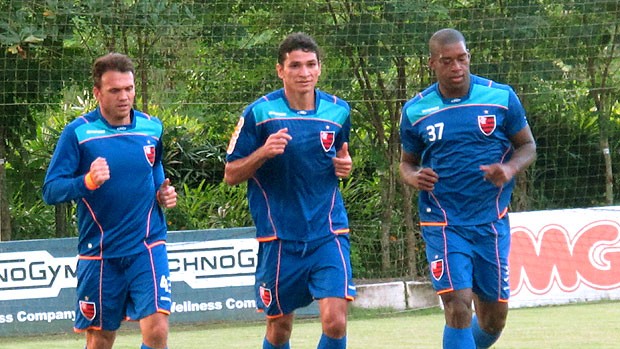 Petkovic, Angelim e Gustavo no treino do Flamengo (Foto: Janir Junior / GLOBOESPORTE.COM)