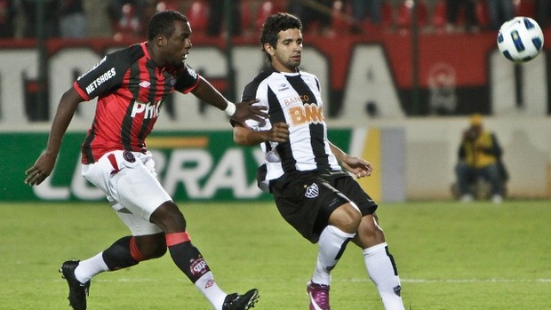 Para Guilherme, festa pelo primeiro gol não foi total (Bruno Cantini / Atlético-MG)