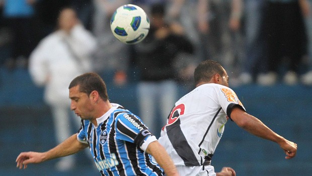Suspenso, Rochemback não enfrenta o Botafogo no Rio