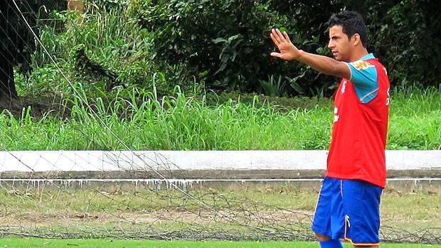 Maldonado no treino do Flamengo (Foto: Janir Junior / GLOBOESPORTE.COM)