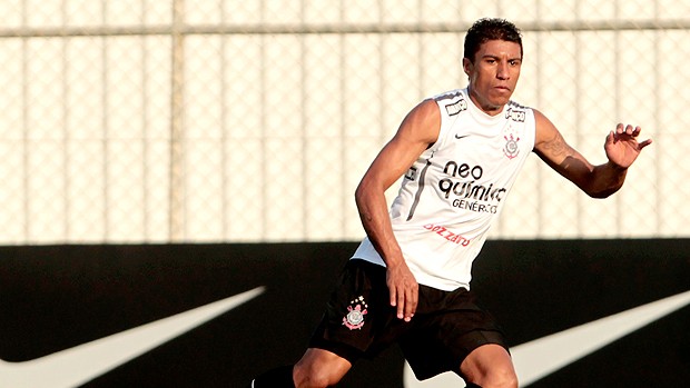 Paulinho treino Corinthians (Foto: Ag. Estado)