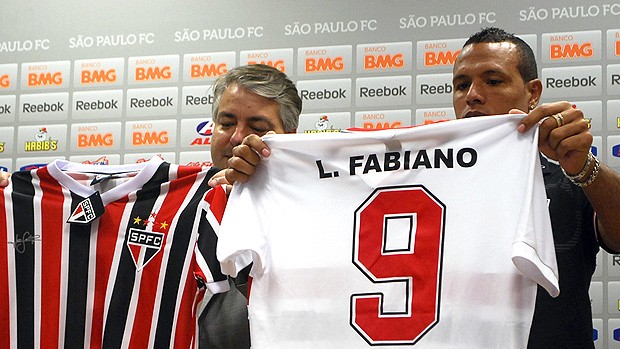 Luis fabiano Adalberto Baptista São Paulo (Foto: Marcelo Prado / Globoesporte.com)