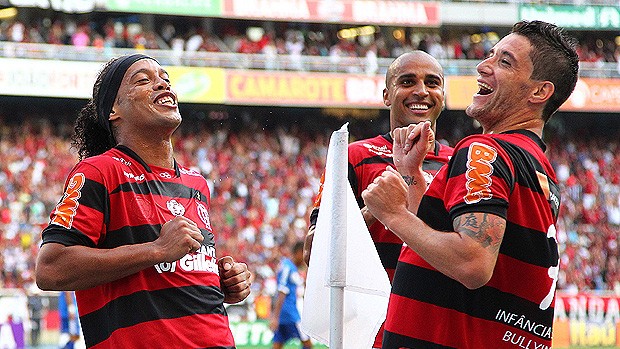 Ronaldinho, Deivid e Thiago Neves