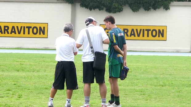 Caio botafogo luis fernando altamiro bottino treino (Foto: Thiago Fernandes / Globoesporte.com)