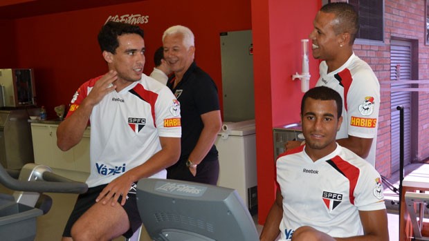 Jadson, Luis Fabiano e Lucas no treino do São Paulo (Foto: Marcelo Prado/Globoesporte.com)