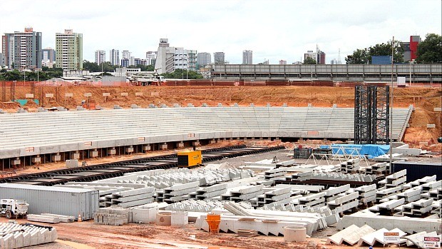 As obras da Arena da Amazônia estão com 33% concluídas (Foto: Anderson Silva/GLOBOESPORTE.COM)