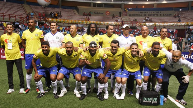 Seleção Brasileira de Showbol em Fortaleza (Foto: Tuno Vieira/Agência Diário)